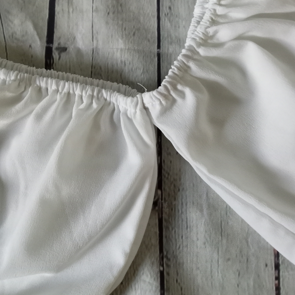 EUC White Bandeau bell sleeve top - Small - Picture 7 of 7